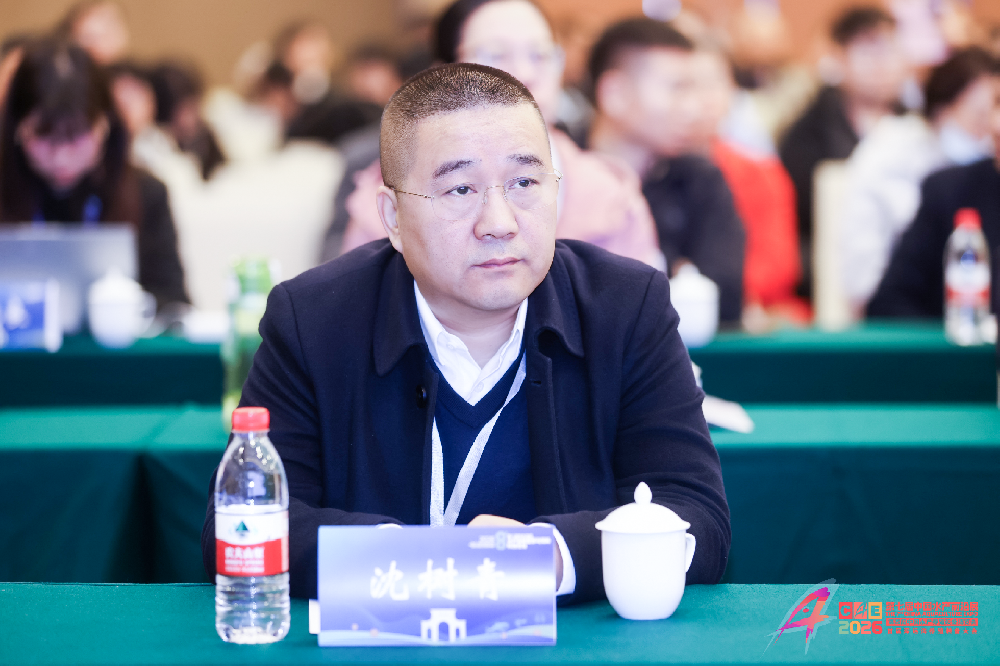 宁波大学周岐存教授团队在第八届华东地区水产动物营养与饲料科技论坛分享啤酒酵母产品在对虾营养与健康方面的研究报告